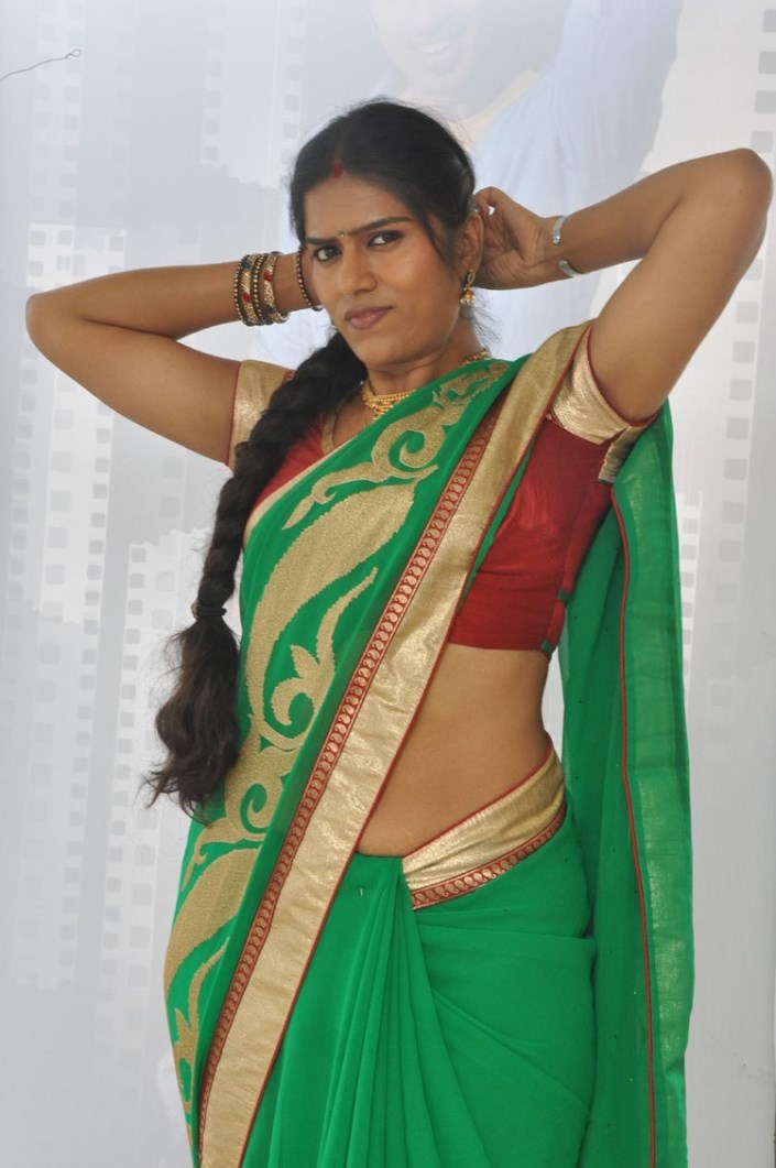 Andhra Sexy Aunty Hot Exposing Salty Armpits Deep Navel Hot Back Showing In Sexy Red Blouse 