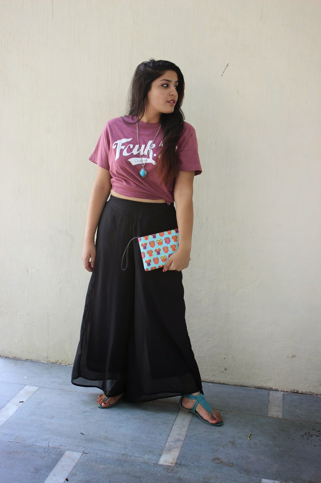 Beauty In The Third World: How to style baggy tshirt in 3 different ways