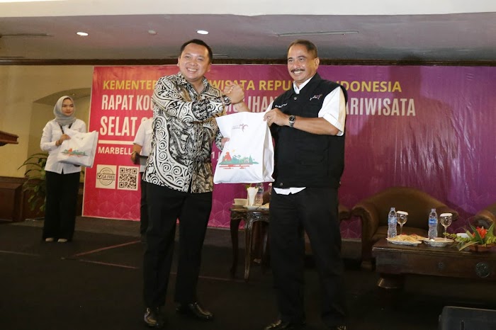 Strategi Recovery Pariwisata Gubernur Ridho Pasca Bencana Tsunami Inovatif dan Kreatif