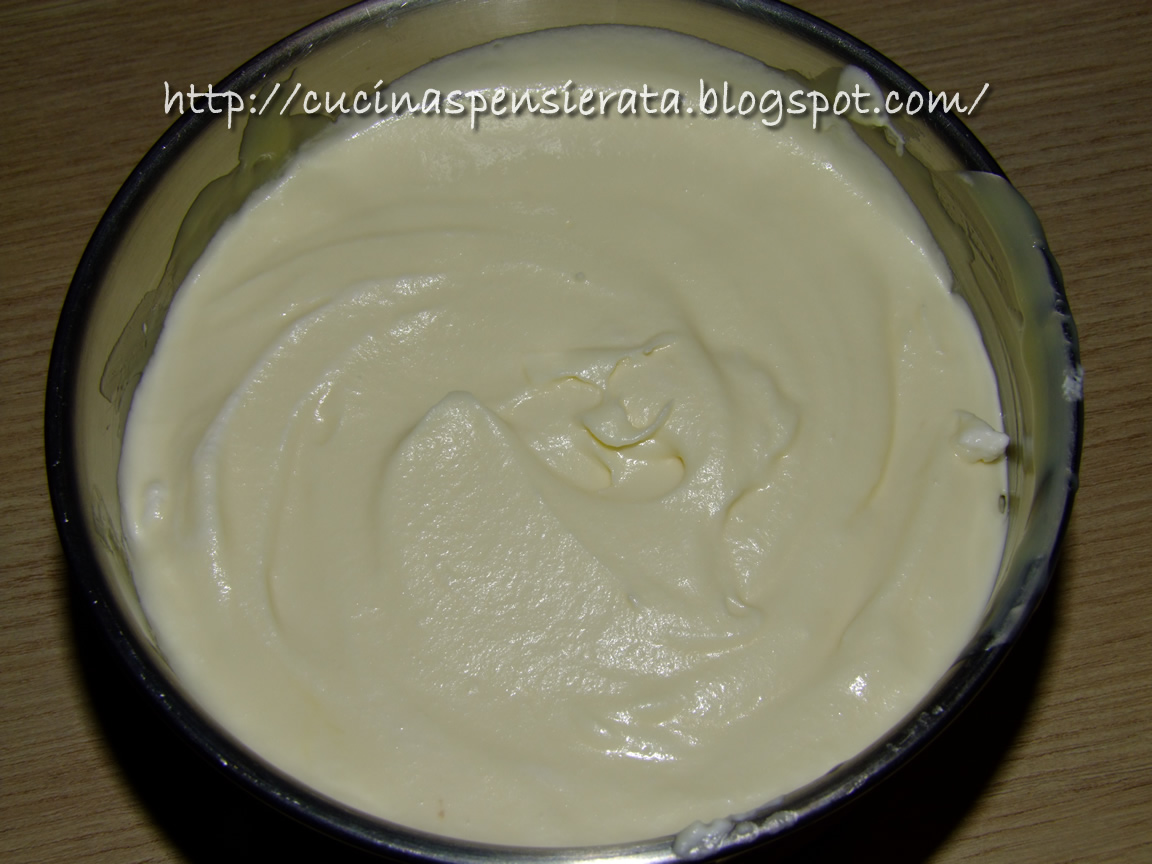 Cucina Spensierata Crema pasticcera e Crema chantilly (o diplomatica) Cucina Spensierata Crema pasticcera e Crema chantilly (o diplomatica)