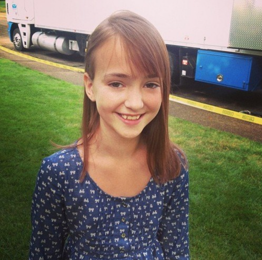 Lily lou фото. хейзел модель. Lily was here фильм. She is lily. рапунцель с зелеными волосами.