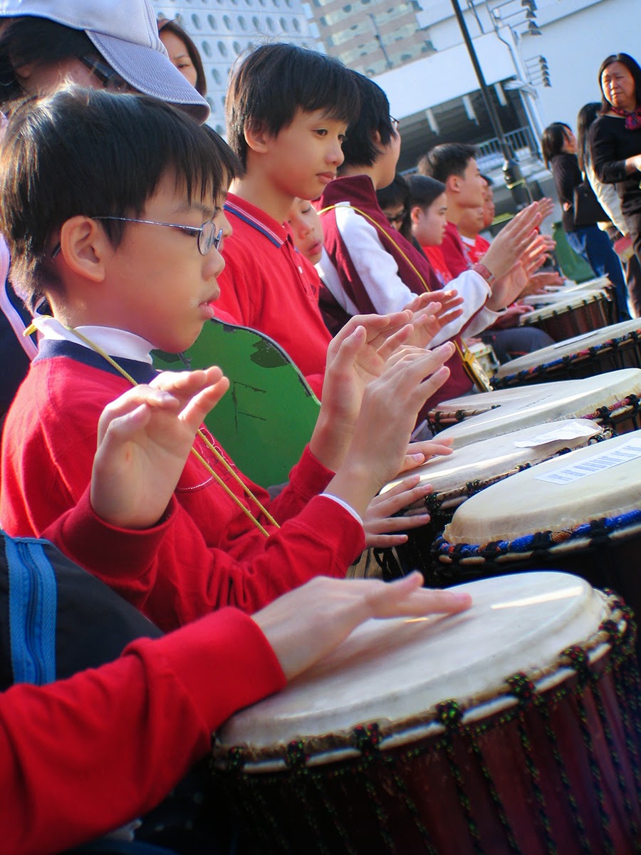 Hong Kong Drum Studio 香港鼓樂中心 「EVI 兒童教育資訊網」 表現樂器特色 非洲鼓與中國鼓課程