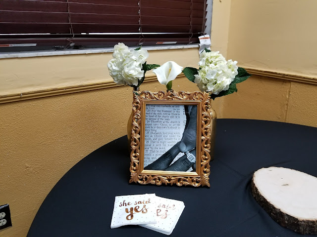 Stunning DIY Bridal Shower Wine Bottles Centerpiece Stunning DIY Bridal Shower Wine Bottles Centerpiece