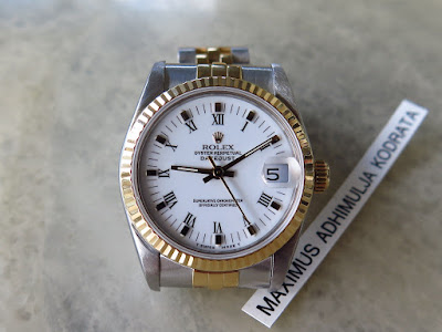 ROLEX OYSTER PERPETUAL DATE 