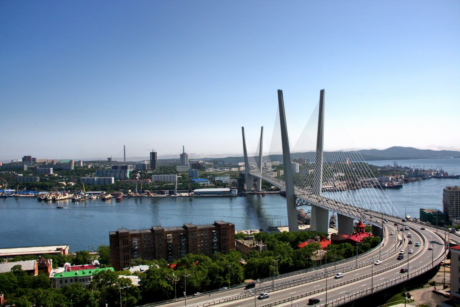 золотой мост владивосток. мост владивосток китай. мост через пролив босфор восточный. владивосток смотровая площадка на золотой мост. восточный босфор владивосток мост.