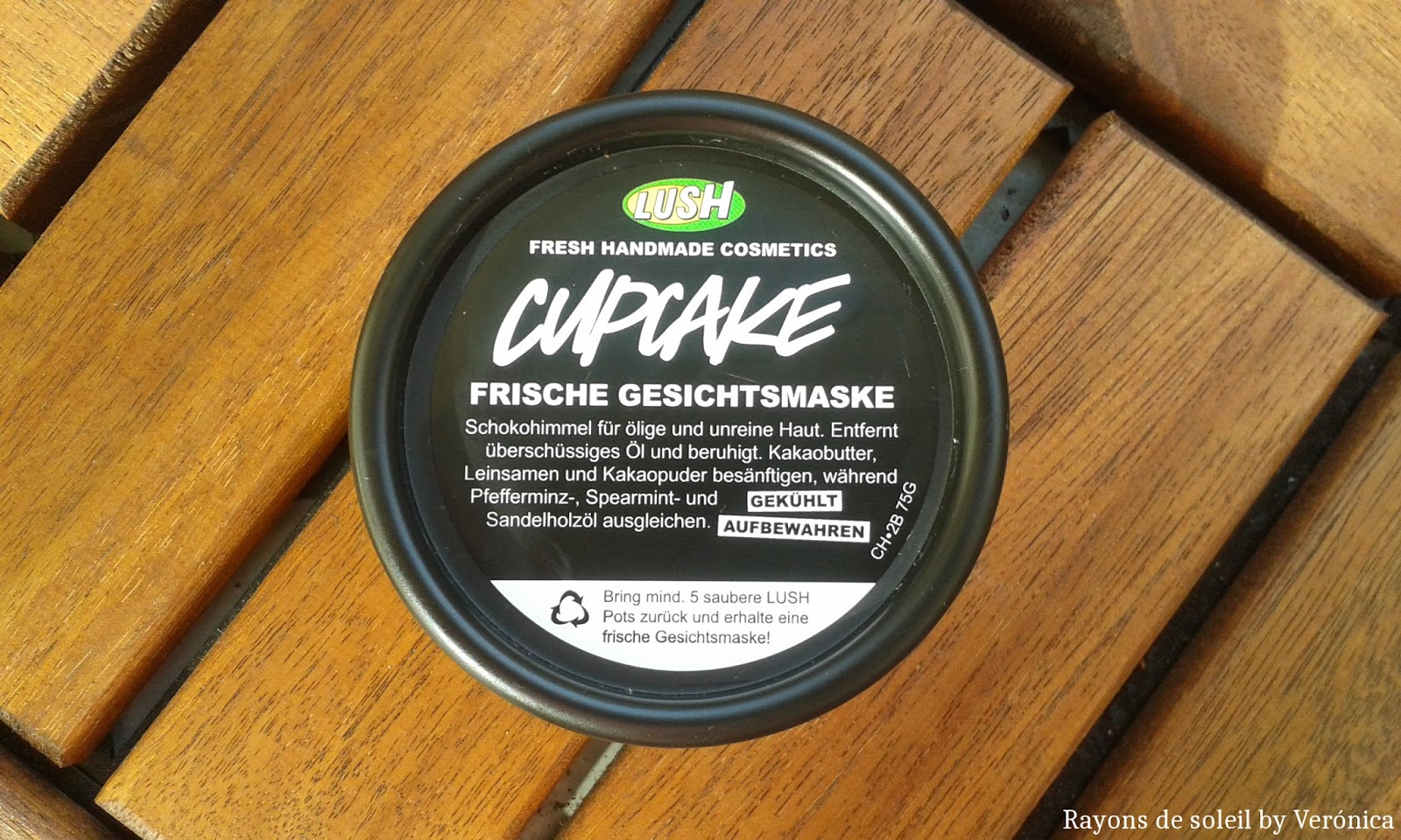 Download Rayons De Soleil By Veronica Lush Cupcake Fresh Face Mask Yellowimages Mockups