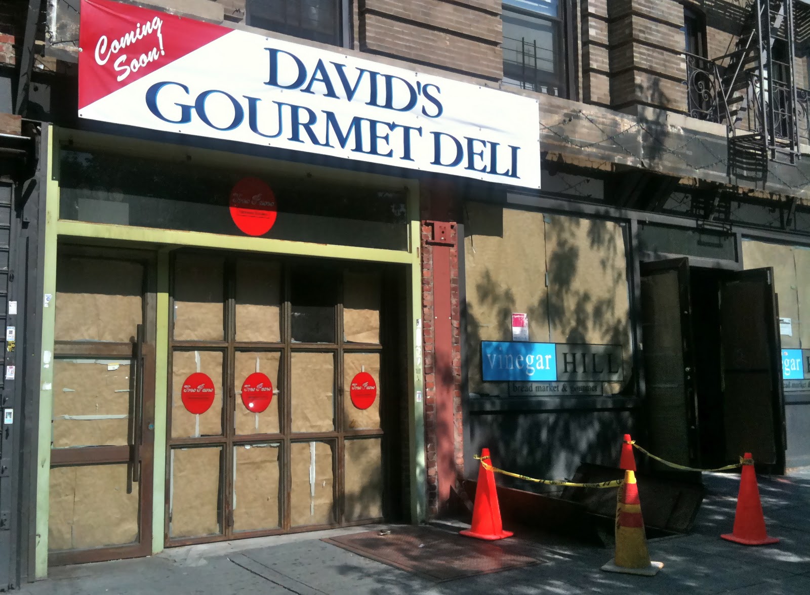 H A R L E M + B E S P O K E ☞ SHOP What's Up with the Old Vinegar Hill?