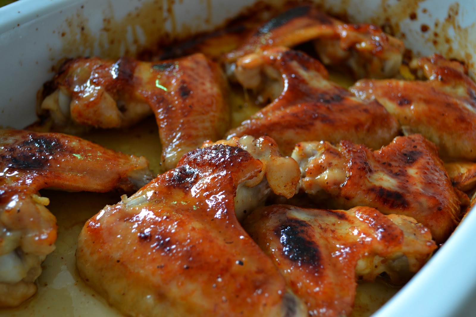 Gute Nahrung macht glücklich : Hähnchenflügel aus dem Ofen