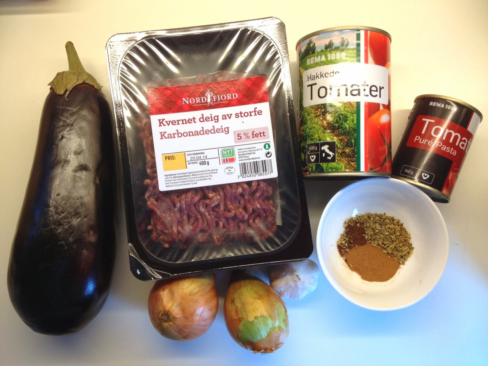 Krydderstekt Salma med Mango og Avocadosalat | Travelling Krydderstekt Salma med Mango og Avocadosalat | Travelling