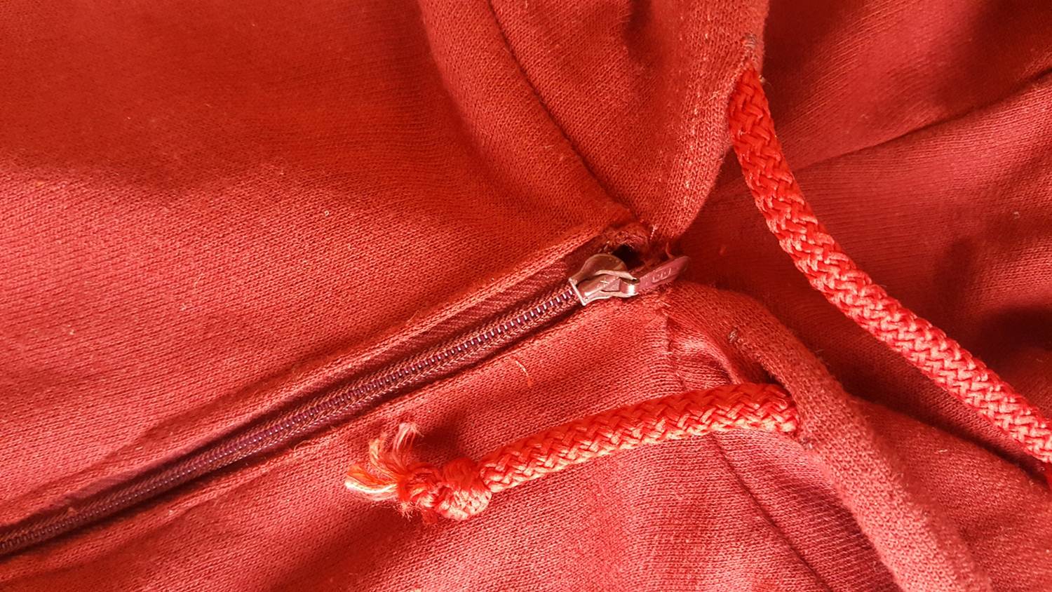 How to add a zipper to a hooded sweatshirt