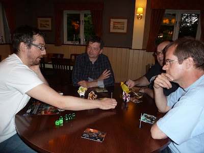 King of Tokyo - Stephane explaining the game to the other players