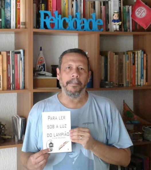 PARA LER SOB A LUZ DE UM LAMPIÃO