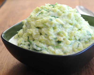 Colcannon ♥ KitchenParade.com, the classic Irish potato dish, just potatoes cooked and mashed with cabbage and in my version, some greens. Lower carb and very tasty!