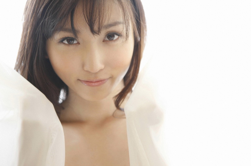 Risa Yoshiki - White Bikini 4