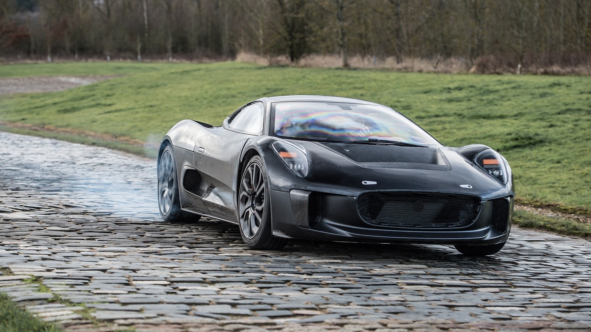 jaguar c x75 james bond 18