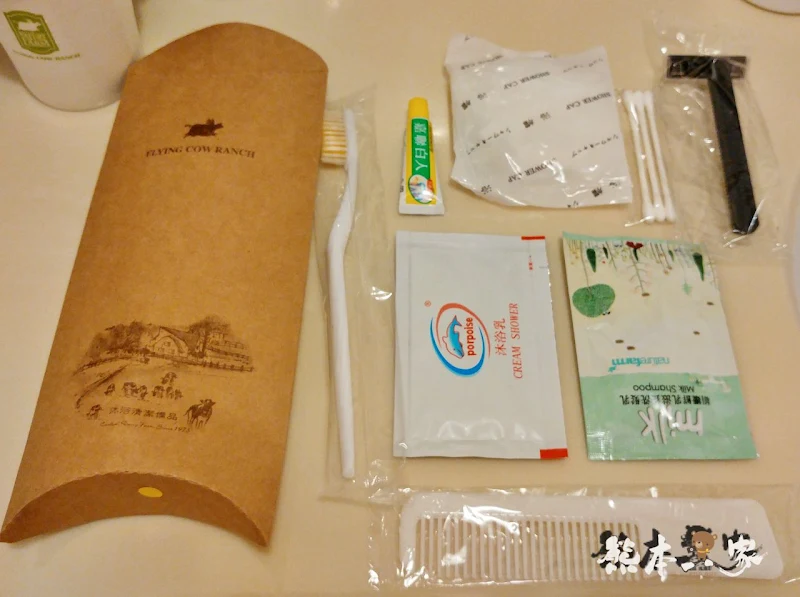 苗栗飛牛牧場親子住宿|牧場原墅家庭房|森林芬多精相伴的童趣屋