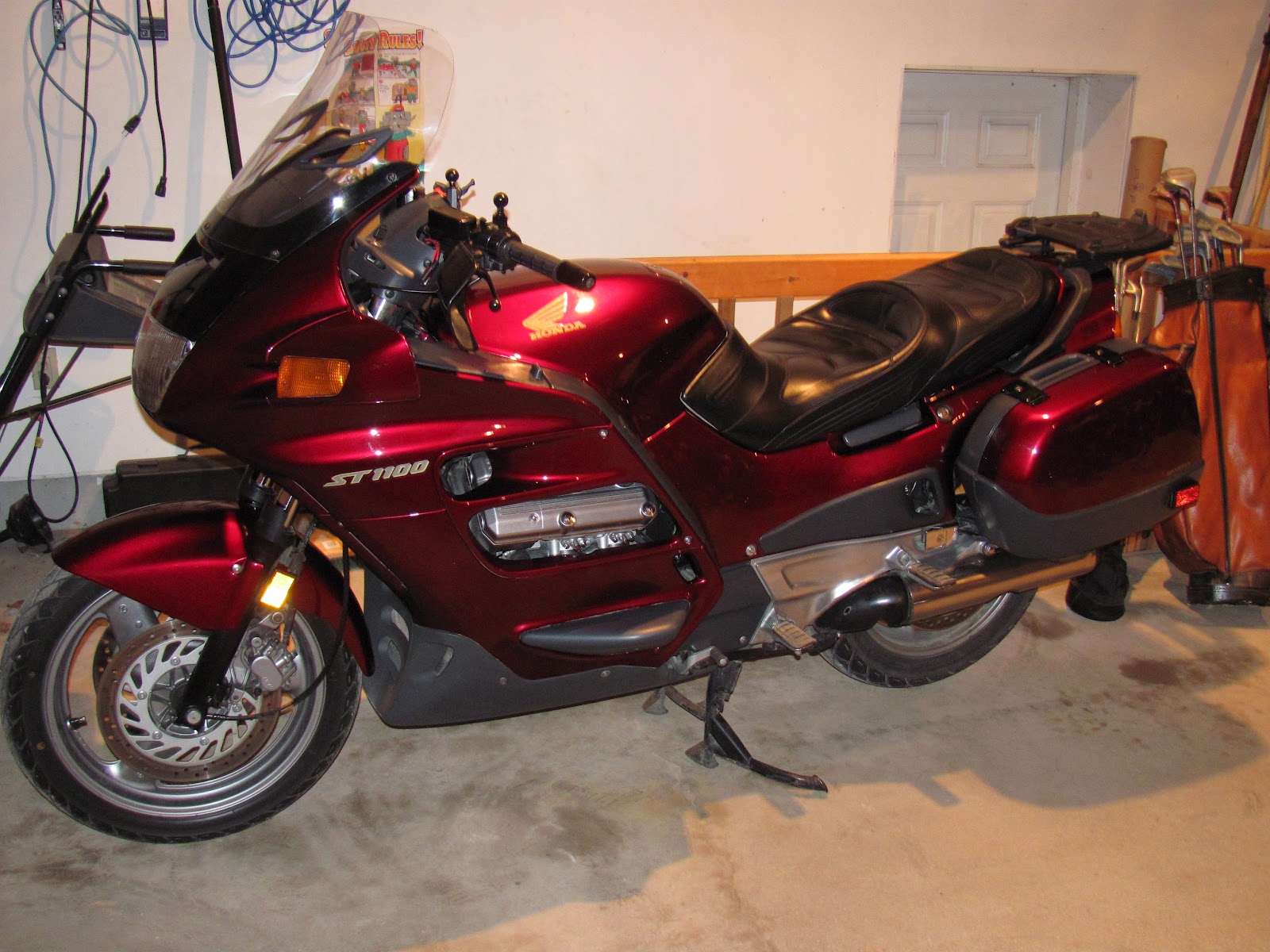 2002 honda st1100