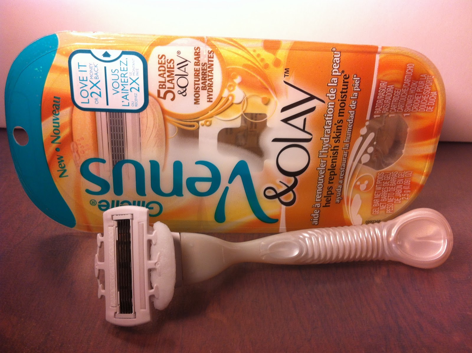 Nails in my Coffin Gillette Venus & Olay Razor