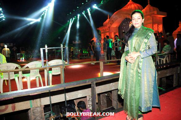 Sangeeta Ahir - (4) -  gauhar khan, shweta Tiwari, and others @ Rehearsals of 'Shree Sankalap Prathisthan Dahi Handi'