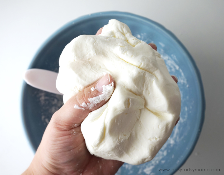Super Soft 2-Ingredient Play Dough made with Johnson's® Baby Lotion #JohnsonsBeautyHack