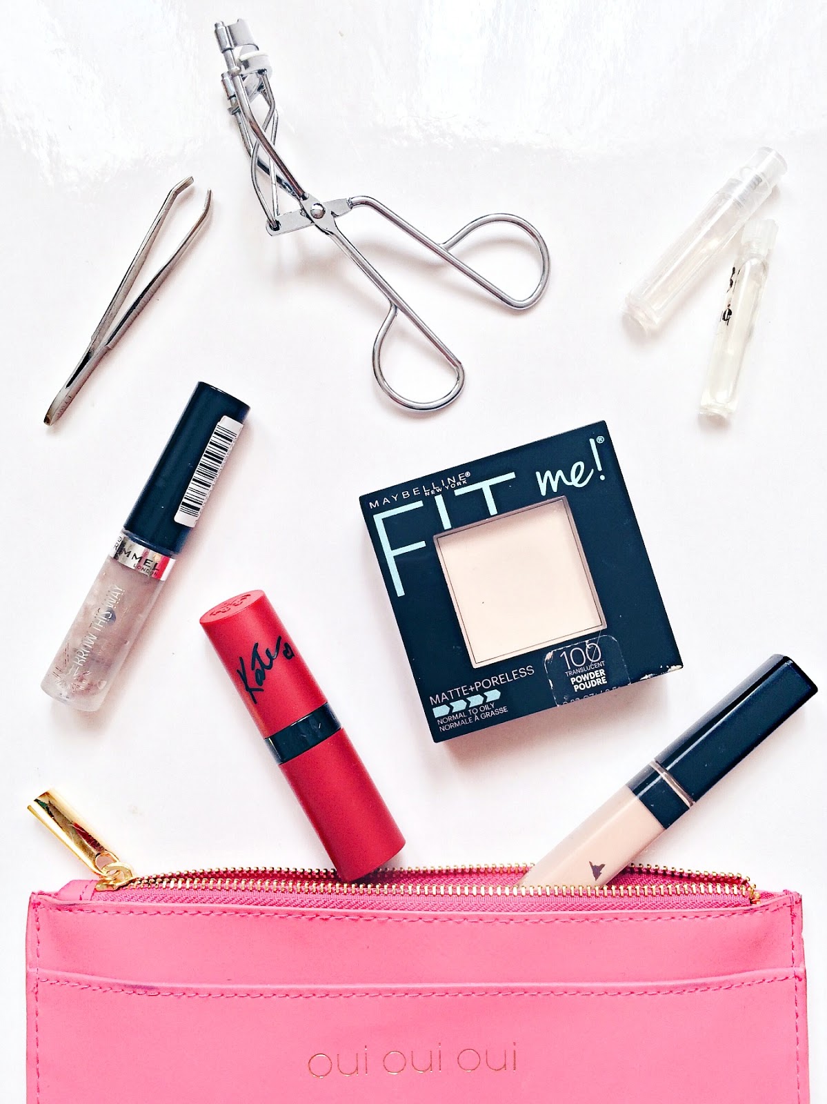 Inside My Handbag Makeup Bag. Mademoiselle Dena.