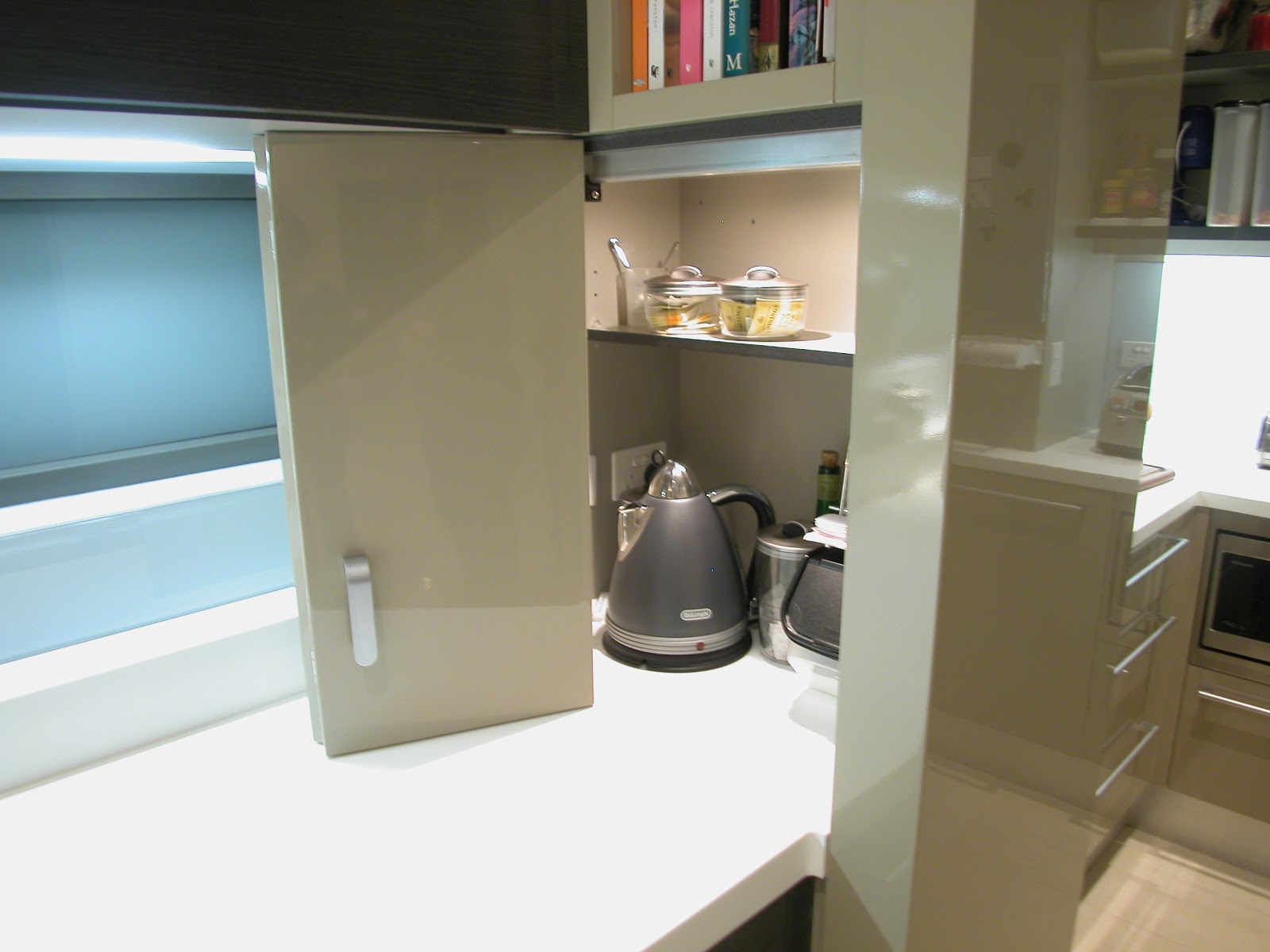 http://3.bp.blogspot.com/-lJKAyzQNy84/UK624VbF3vI/AAAAAAAAC6I/DZxon_b-fTI/s1600/minosa-kitchen-design-award-winning-kitchen-design-hia-09.JPG