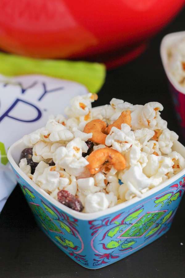 This Sweet and Salty Popcorn Snack Mix is perfect for lunchboxes or as an after school treat! 