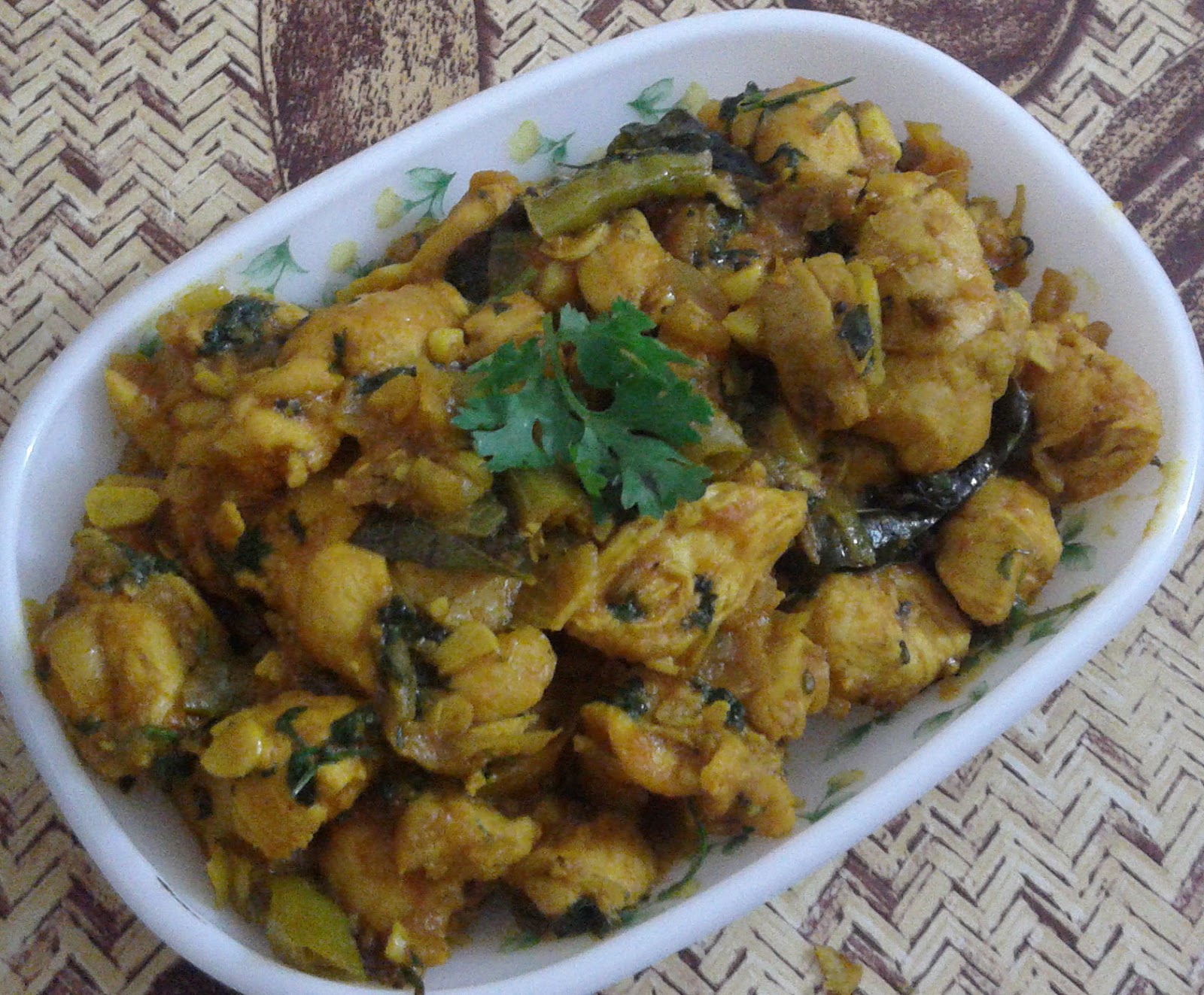 Bon Appétit SPICY SAUTE CHICKEN