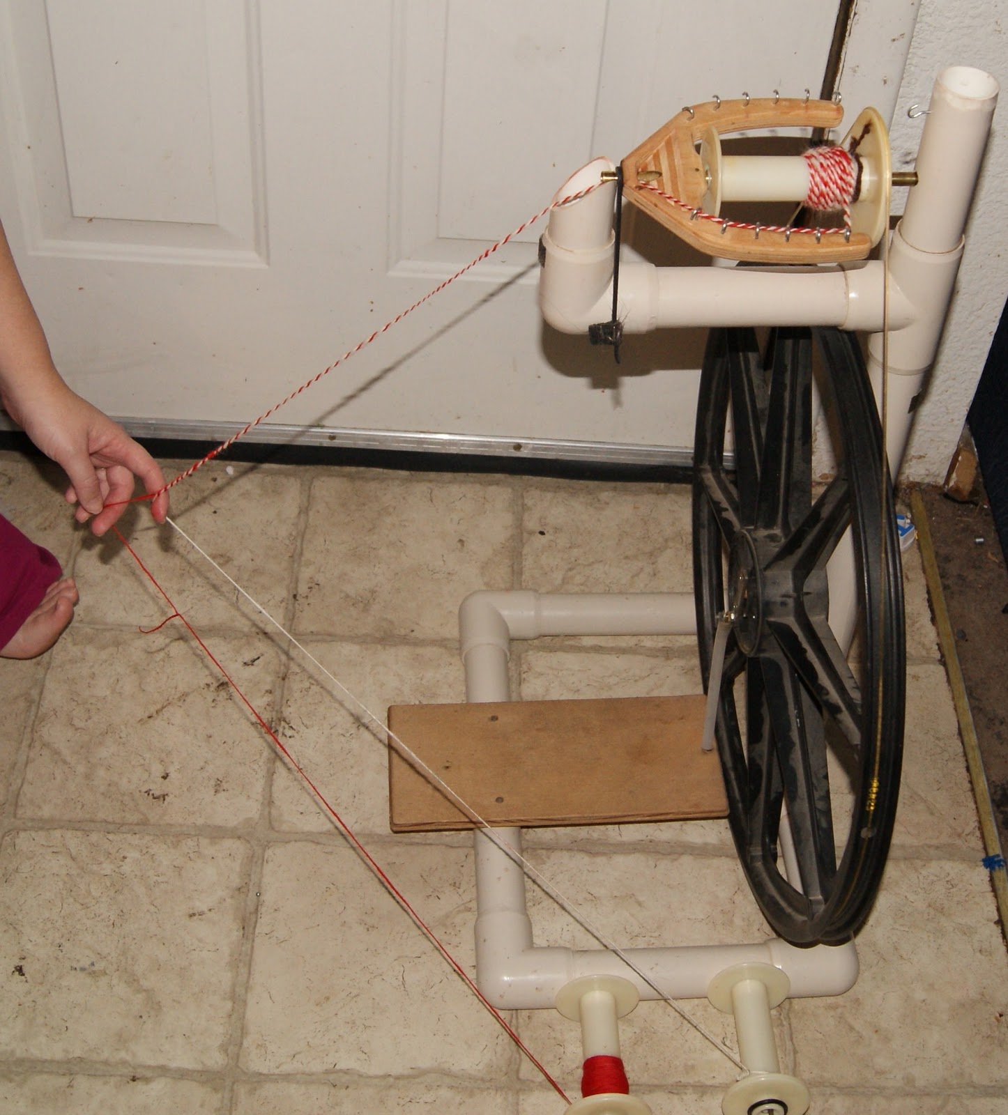 Cozy Designs by Steph: How to spin fiber into yarn using a spinning