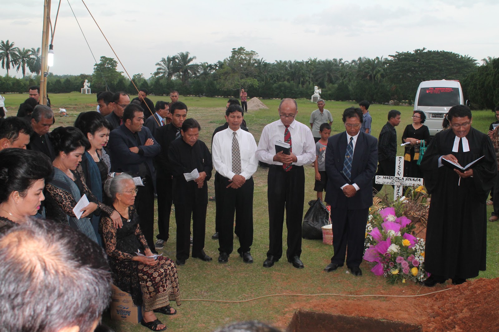 SEPUTAR HKBP DISTRIK X MEDAN-ACEH : BERBAHAGIALAH ORANG YANG MATI DI
