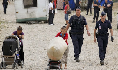 Българско ромско семейство със седем деца получи дом в Лондон само три седмици след пристигането си на Албиона.