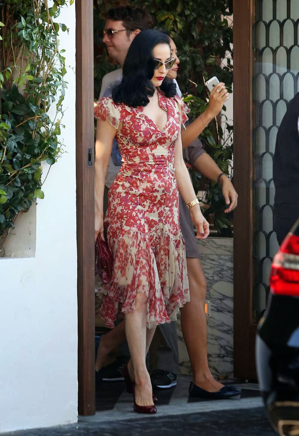 Dita Von Teese Flashing Her Deep Cleavage at Cecconis 