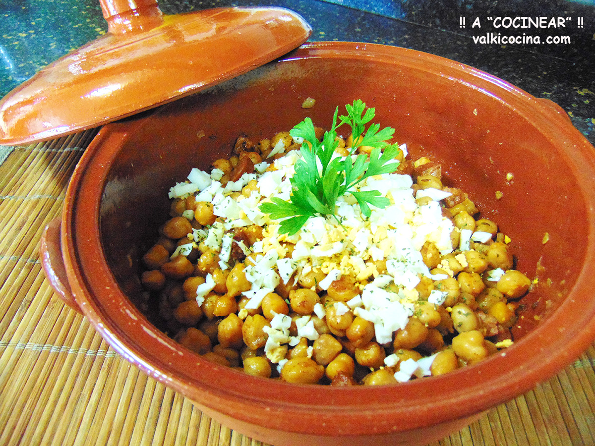 Garbanzos Fritos Con Chorizo