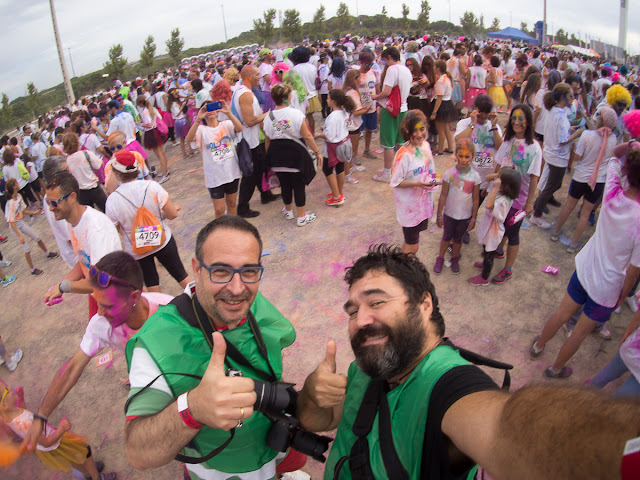 Fotográfos en la Holi Run Zaragoza 2015 - Puerto venecia