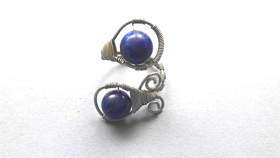 Unikatni prsten od žice i lapis lazulija