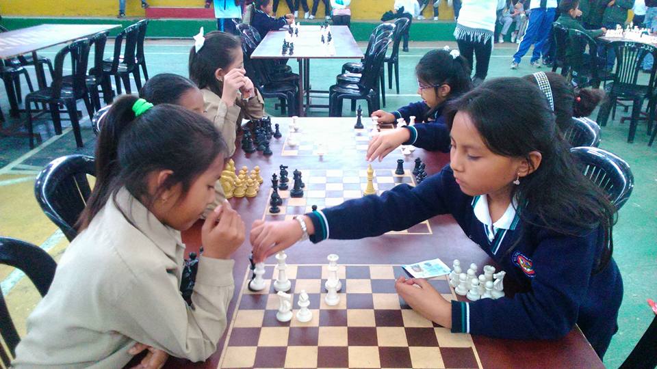 El ajedrez, deporte que triunfa con los esmeraldeños – Diario La Hora