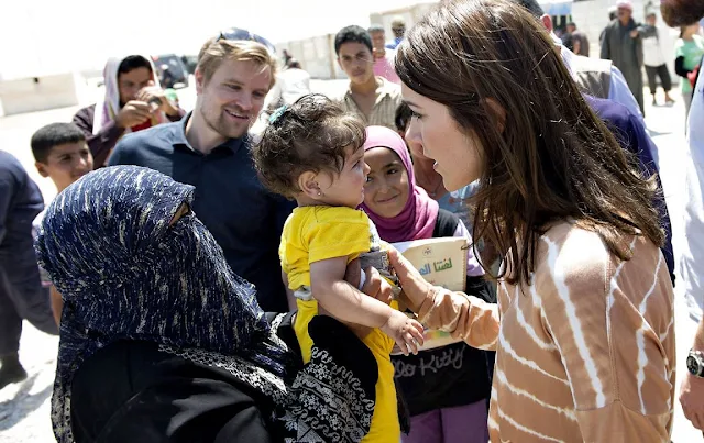 Crown Princess Mary of Denmark  visited a refugee camp in Jordan.