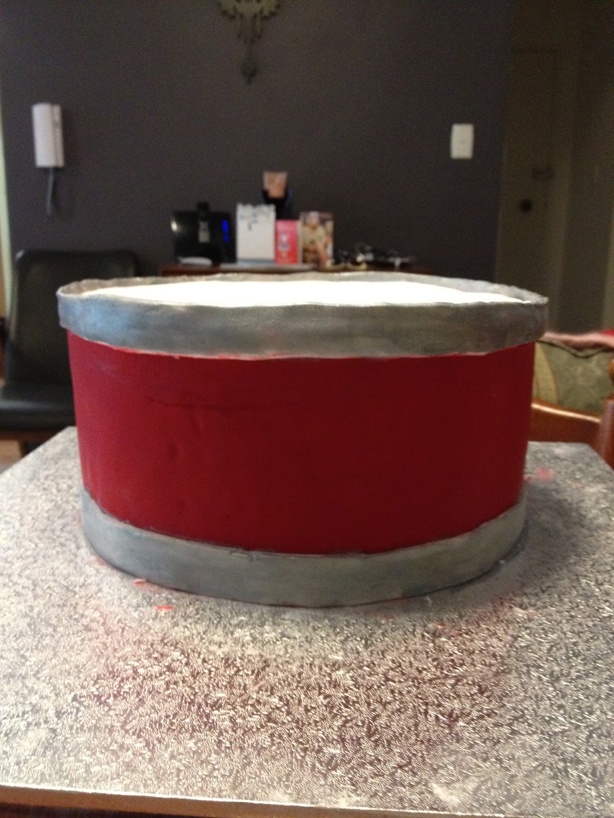 KayB's Cakes Drum Cake Tutorial