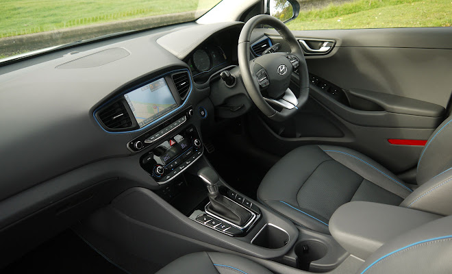 Hyundai Ioniq Hybrid interior