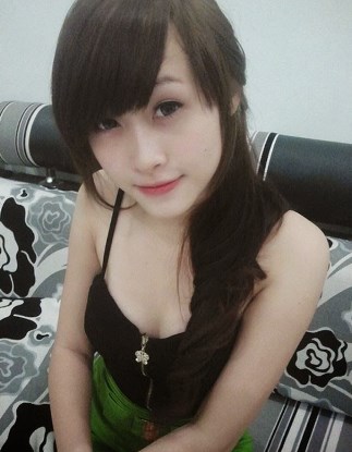 Menikmati Memek nya Tante Erni yang Berbau wangi Pandan - Cerita bokepku