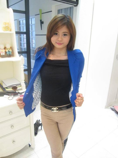 Foto Hot Cewek Cantik, Seksi dan Montok