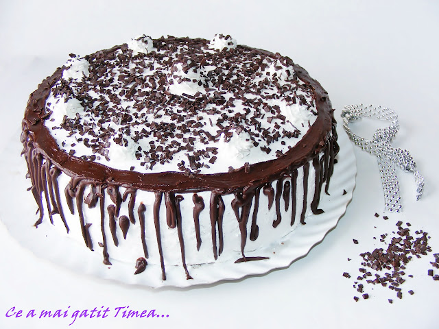 Tort de ciocolata cu frisca