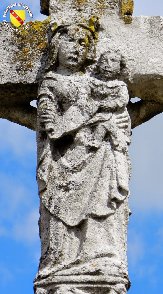 REMOVILLE (88) - Croix-calvaire (XVIe siècle)