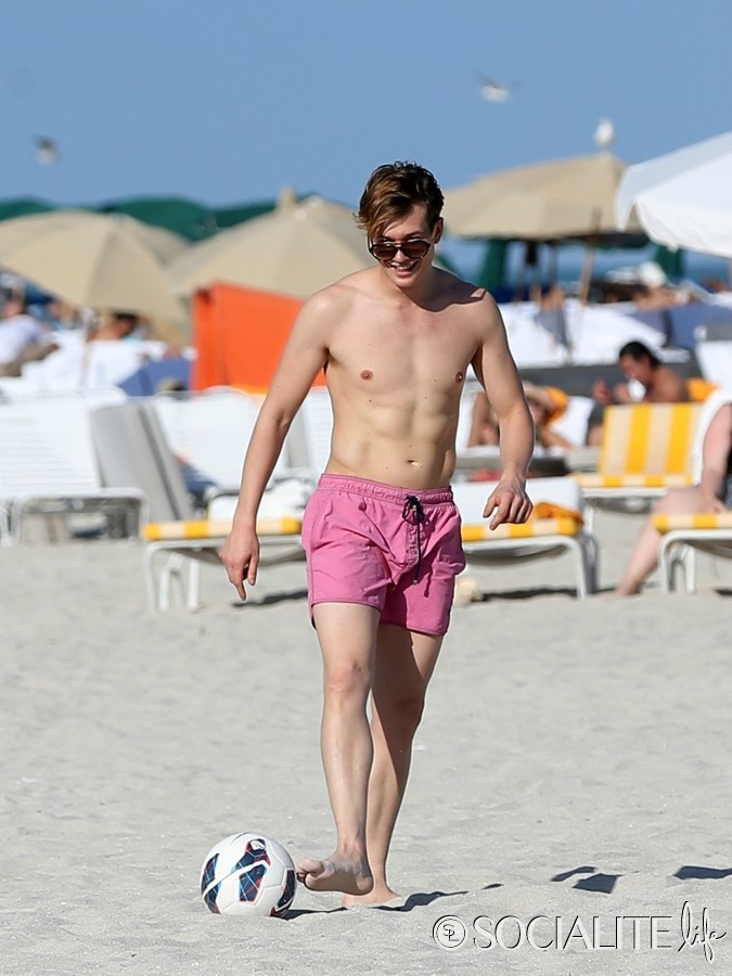 Edward speleers nude Nude Photos 59 Edward speleers nude Nude Photos 11