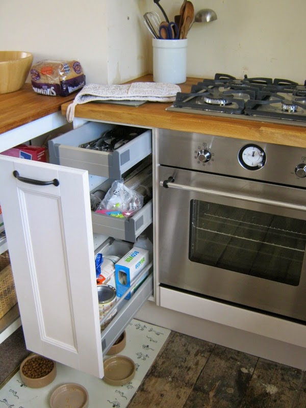 Cleaning Tips for your kitchen drawers