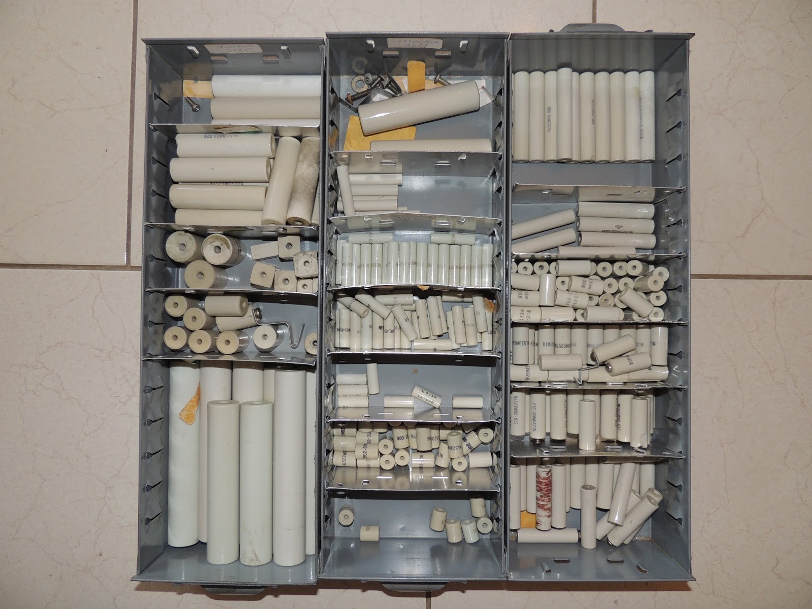 SV7APQ Ahillefs Constructional Ceramic standoffsTOROIDS wires SWG to mm