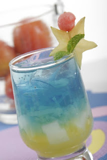 Resep Praktis Membuat Minuman Segar Sky Blue Punch