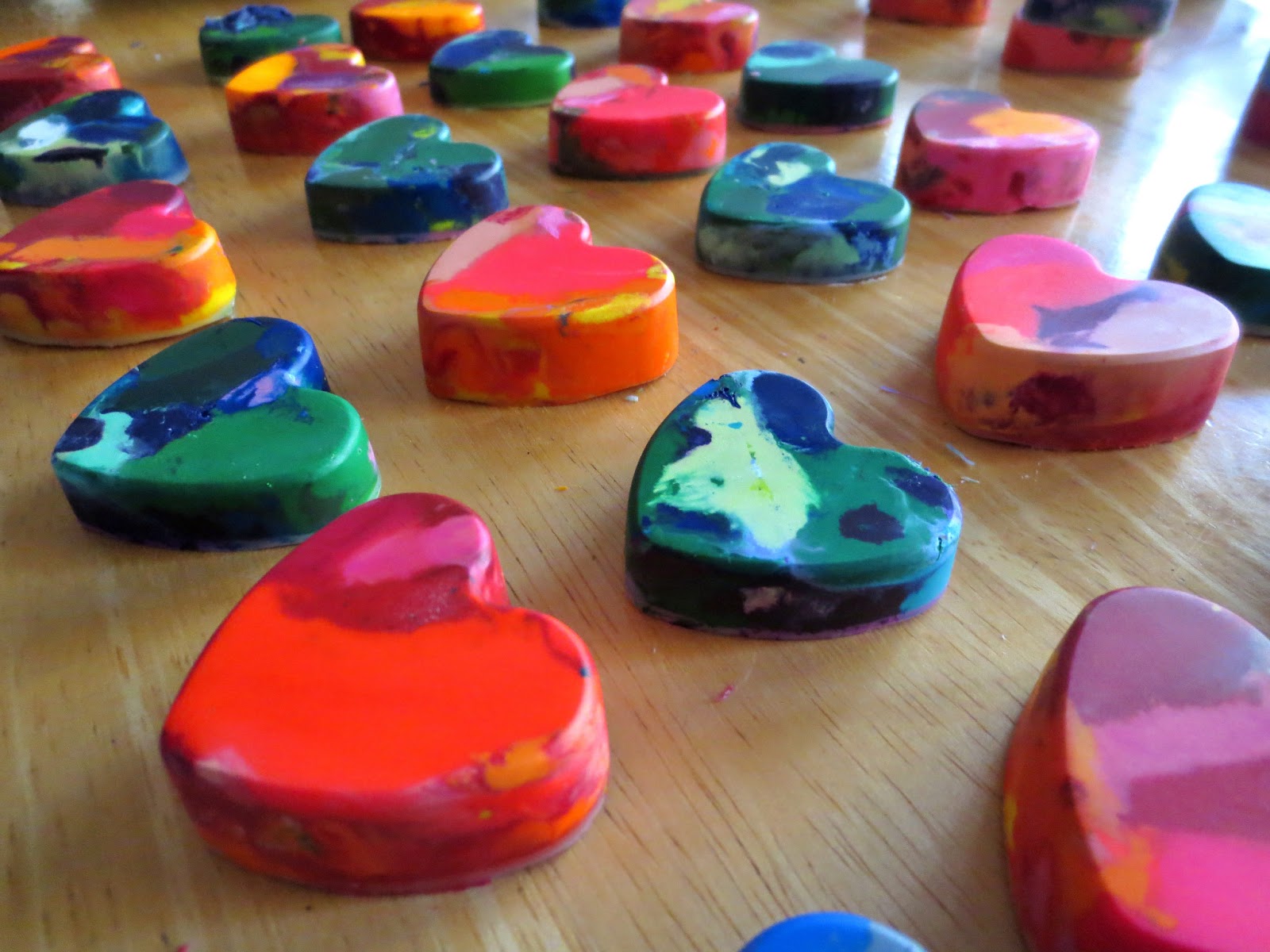 Princesses, Pies, & Preschool Pizzazz: Melted Crayon Hearts
