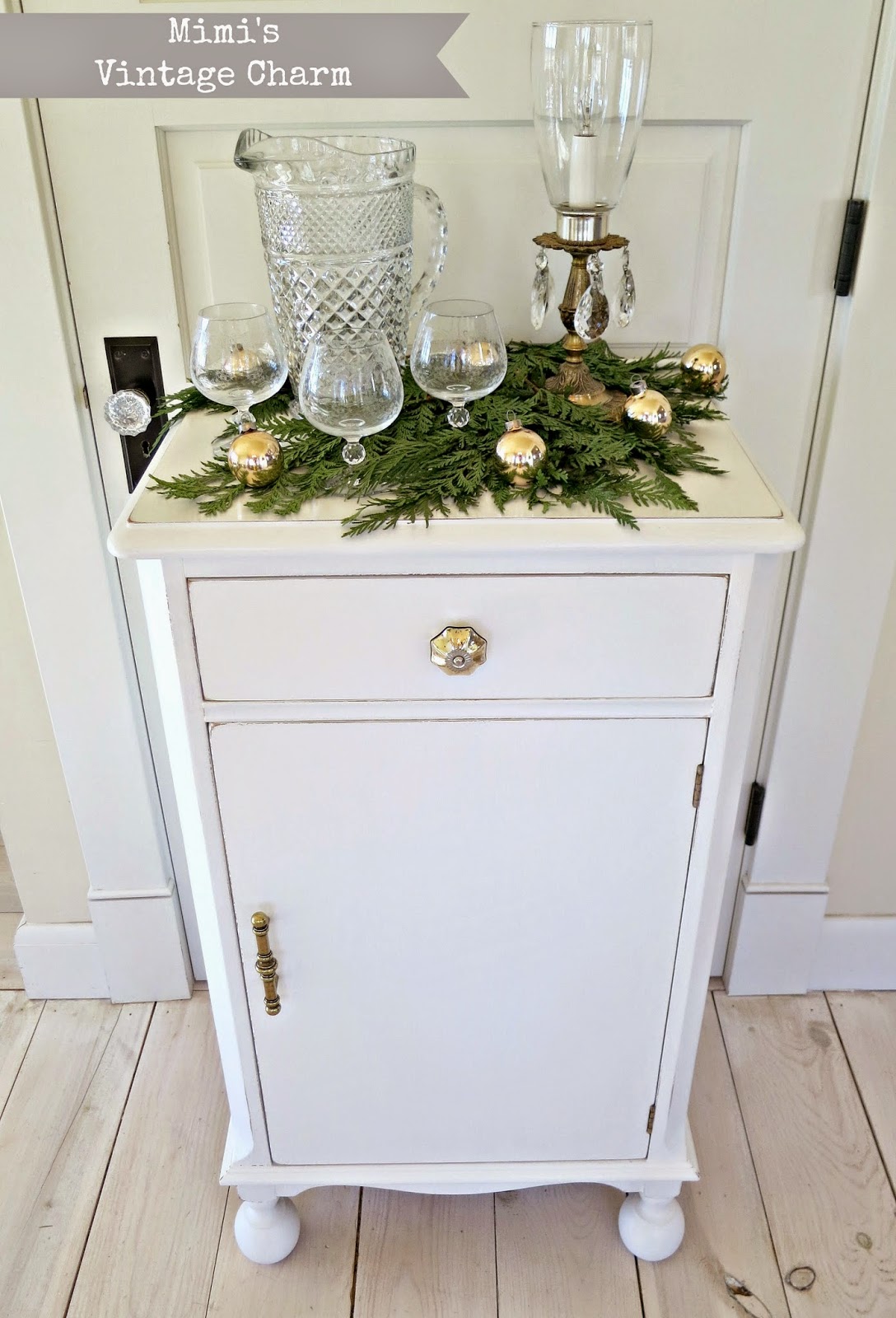 The Cottager vintage white