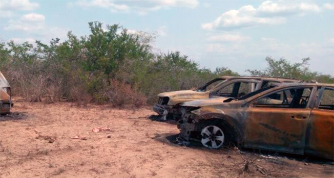 SICARIOS del "PATA de QUESO" INCINERAN VEHICULOS NUEVOS en BRECHA de SAN FERNANDO.. Screen%2BShot%2B2017-09-11%2Bat%2B08.50.00